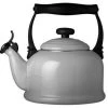 Le Creuset Tradition Fluitketel 2,1 Liter Staal Mist Grey -Winkel voor professionele keukenbenodigdheden 92000800541000