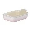 Le Creuset Rechthoekige Ovenschaal 26 X 19 Cm Aardewerk Shell Pink 1 Le Creuset Rechthoekige Ovenschaal 26 X 19 Cm Aardewerk Shell Pink -Winkel voor professionele keukenbenodigdheden rs9730 lc 20201223 zs ps ns 71102267770001 005 scr 1