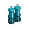 Le Creuset Peper- En Zoutmolen 11 Cm Kunststof Caribbean Blue 2-delig -Winkel voor professionele keukenbenodigdheden set van 2 molens in caribbean blue 11cm 20gr 1 1550583781 1000x1000